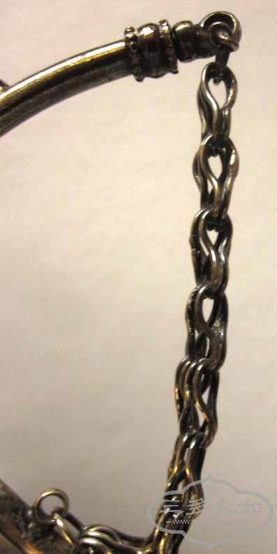 chain.jpg