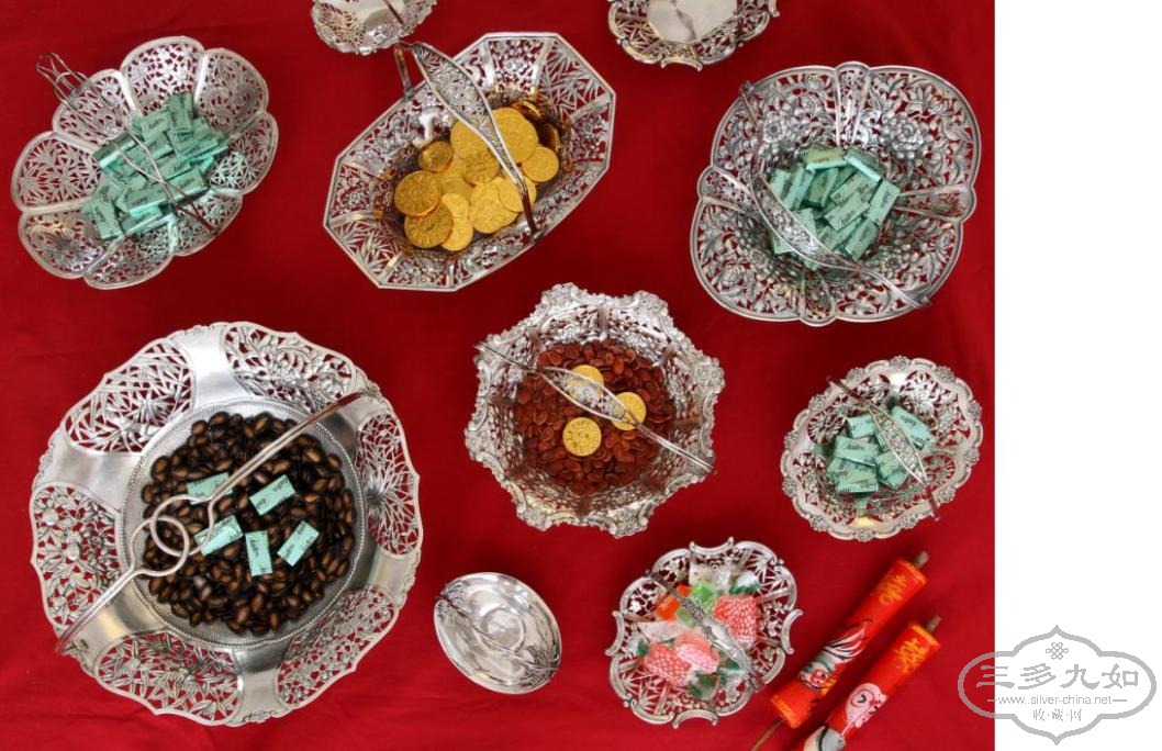 48a post candy baskets.JPG