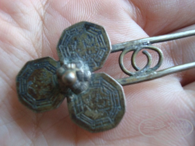 371-10.JPG