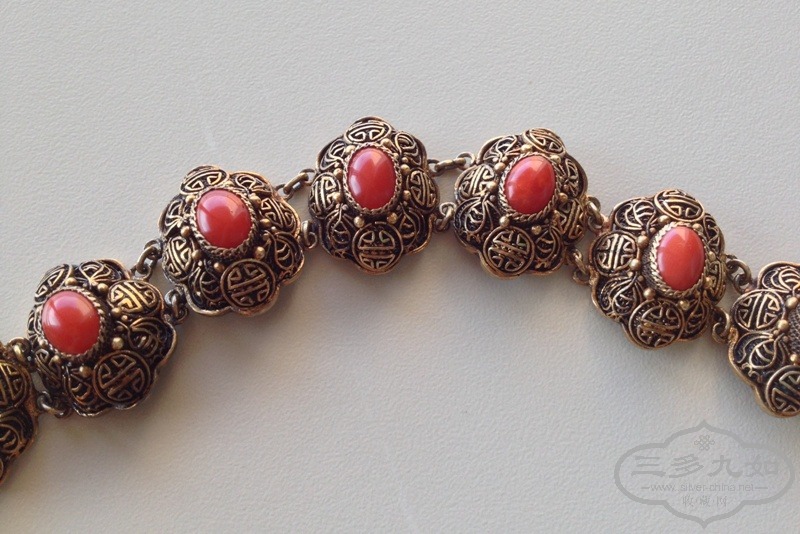 a coral silver bracelet5.jpg