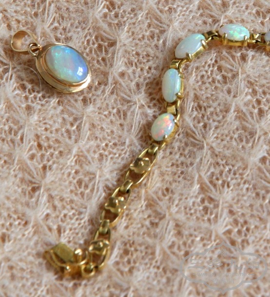 opal bracelet DETAILS-6  2353.JPG