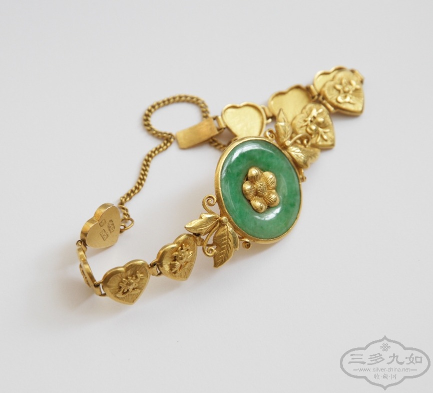 jade bracelet in gold setting 9.JPG