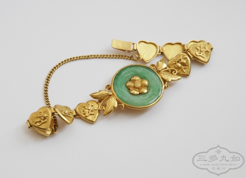 jade bracelet in gold setting 10.JPG