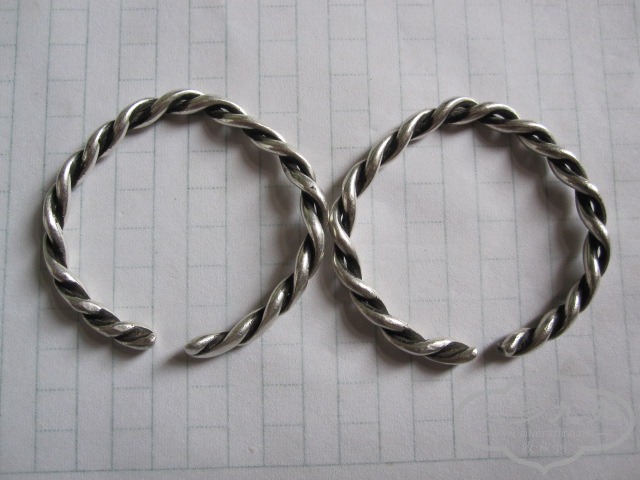 Ƭ 3145.jpg