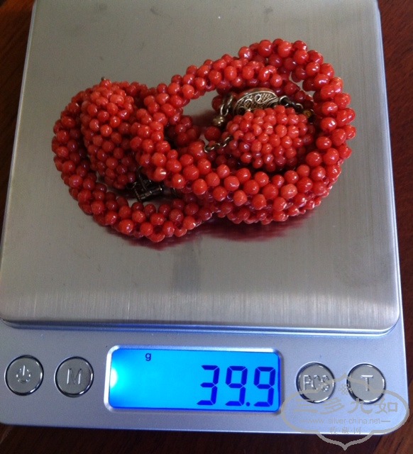 Coral necklace weight1 8-1-04.jpg