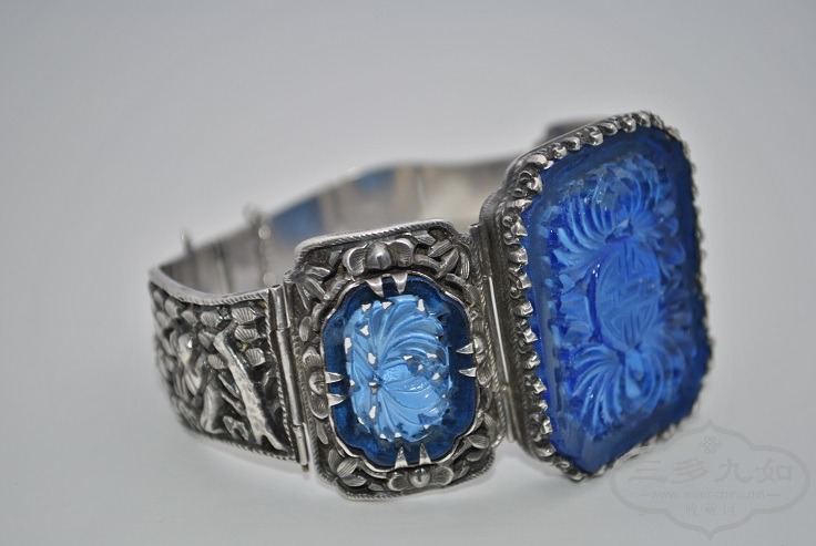 Blue7R.jpg