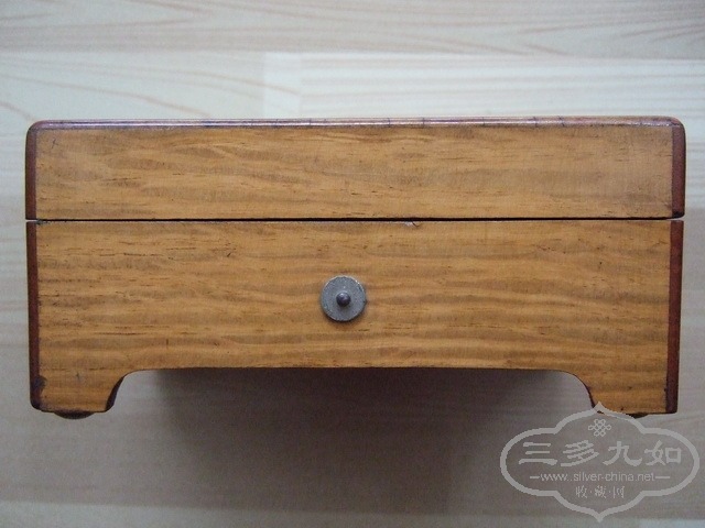 030.JPG