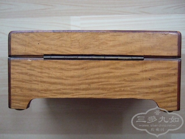 032.JPG