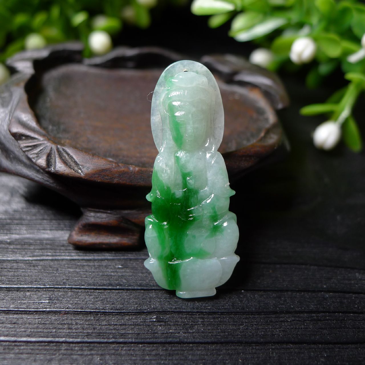  飘阳绿老翡翠观音吊坠 包天然A货