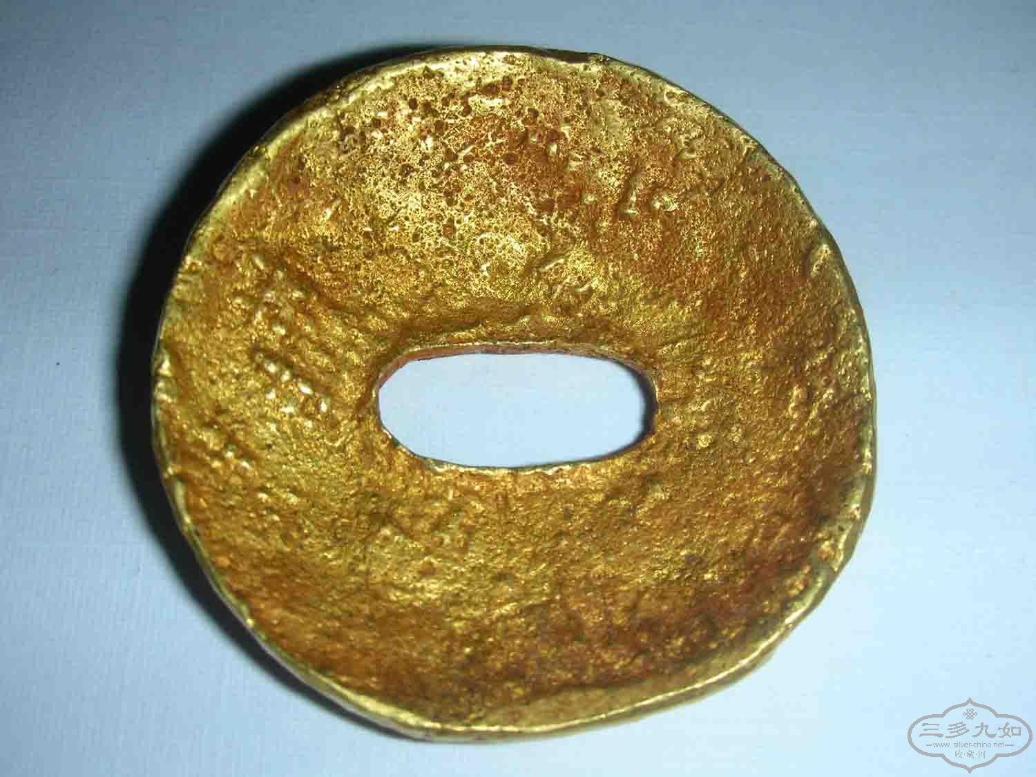 早期金动物背.jpg