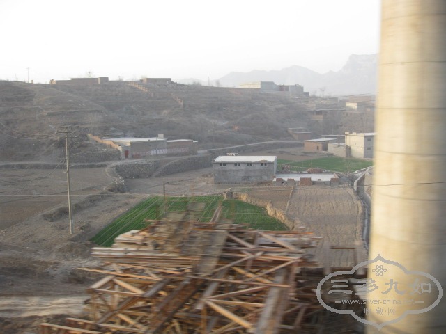 Ƭ 043.jpg