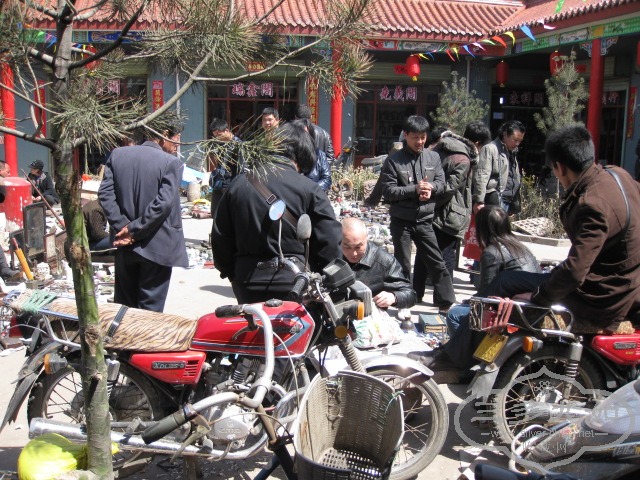 Ƭ 070.jpg