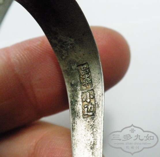 Ƭ 090.jpg