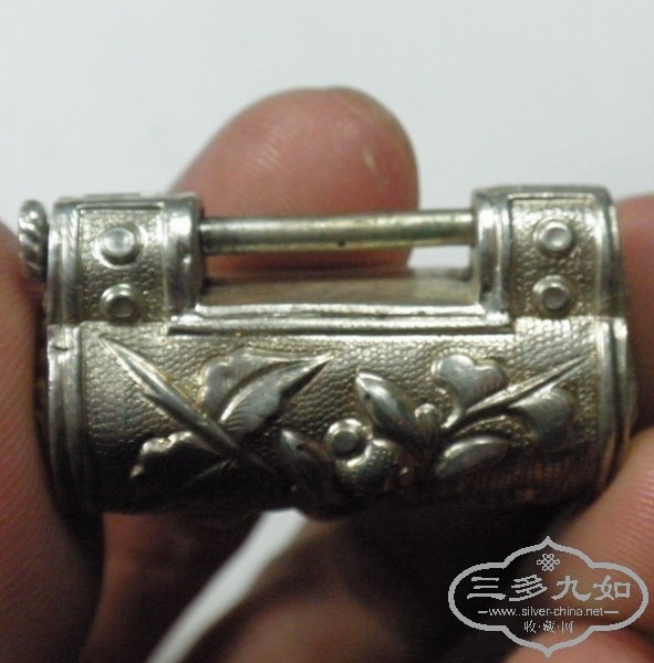 Ƭ 095.jpg