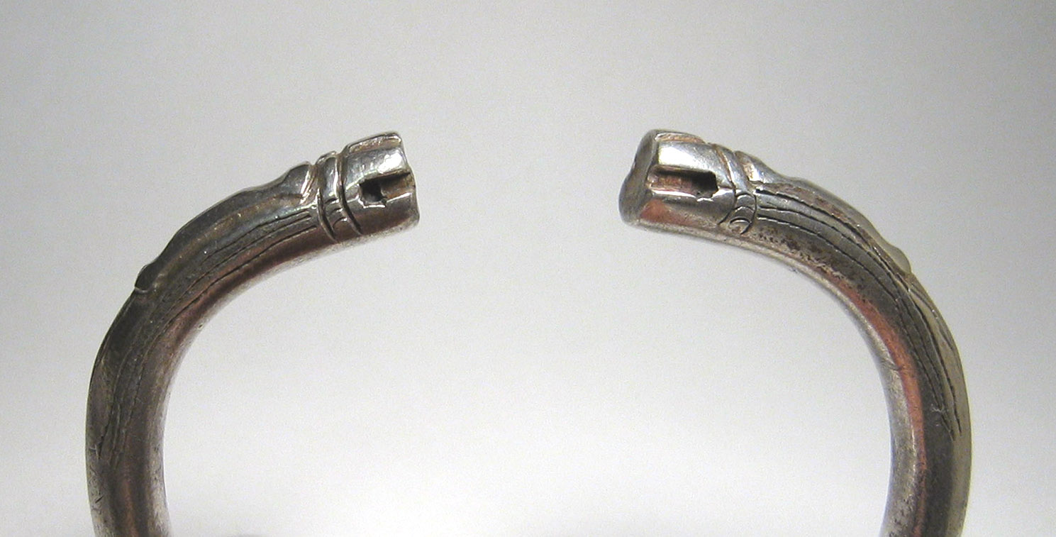 ������ֵ����Ӻͽ�ָ